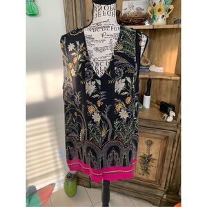 Rose & Olive Sleeveless Floral Blouse